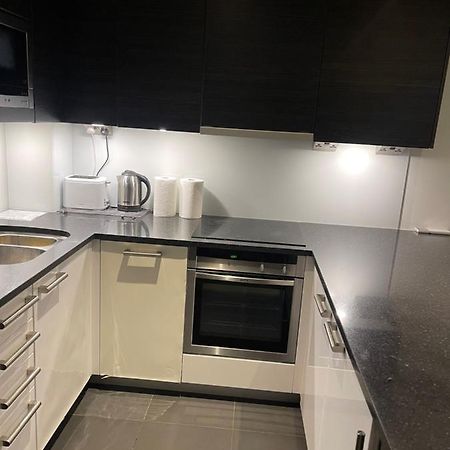 Imperial Wharf Chelsea Apartment Octavia House London Exterior photo