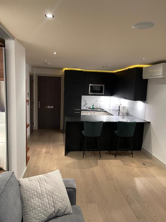 Imperial Wharf Chelsea Apartment Octavia House London Exterior photo